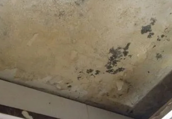 郧阳阳台漏水维修公司分享下郧阳卫生间渗水维修需要注意哪些问题。